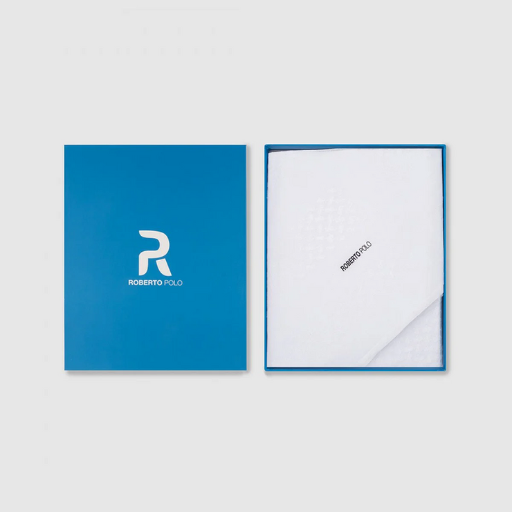 روبرتو بولو - وايت